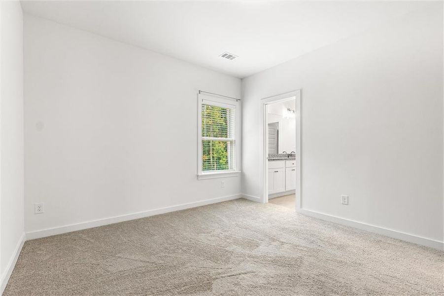 Spacious, unfurnished interior of a new home in Fireside Farms, Gainesville (Image 24).