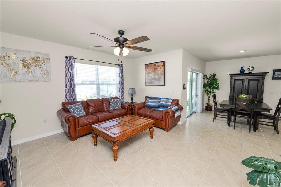 Furnished interior view inside a new home in , Bartow (Image 10).