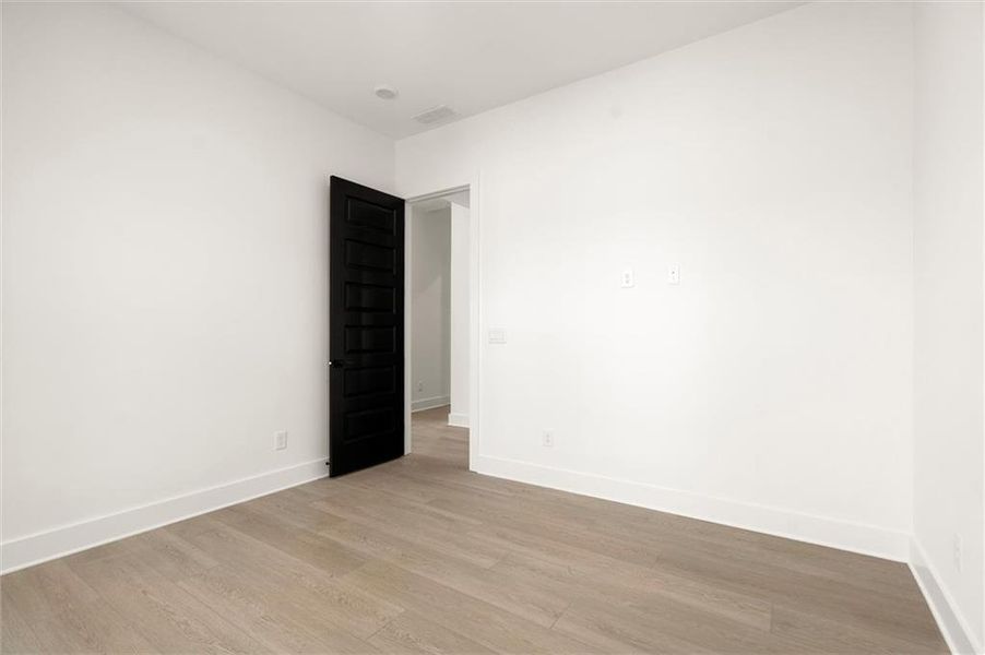 Spacious, unfurnished interior of a new home in The Gathering – Alpharetta, Alpharetta (Image 43).