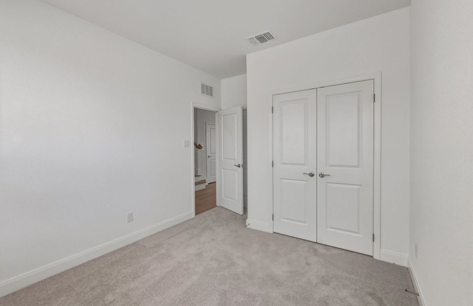 Spacious, unfurnished interior of a new home in Patterson Ranch, Georgetown (Image 28).