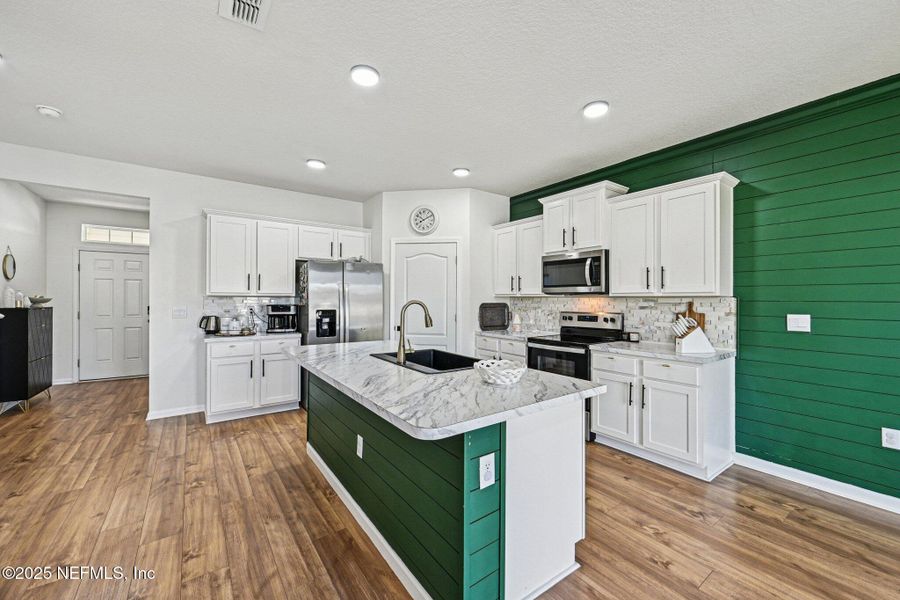 Furnished interior view inside a new home in Cross Creek Express, Green Cove Springs (Image 20). Furnished interior view inside a new home in Cross Creek Express, Green Cove Springs (Image 20).