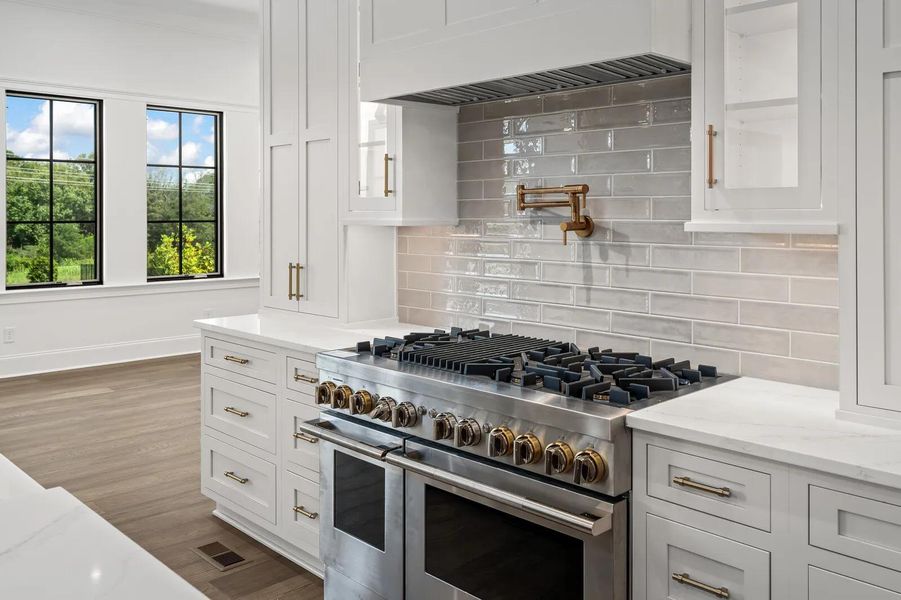 The Dresden H Kitchen The Dresden H Kitchen