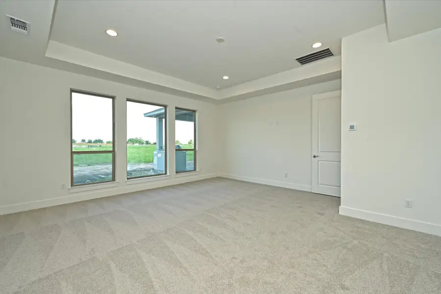 Representative unfurnished interior of a home built from the Llano II by Giddens Homes in Whispering Wind, Bertram (Image 108). Representative unfurnished interior of a home built from the Llano II by Giddens Homes in Whispering Wind, Bertram (Image 108).