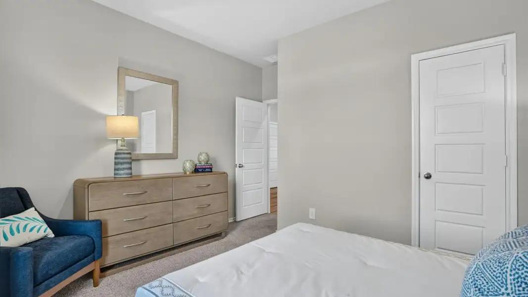 Furnished interior view inside a new home in Eagle Creek, Denton (Image 18).