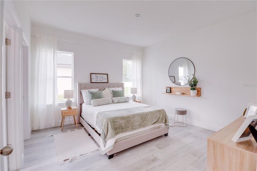 Furnished interior view inside a new home in , Ocala (Image 8).