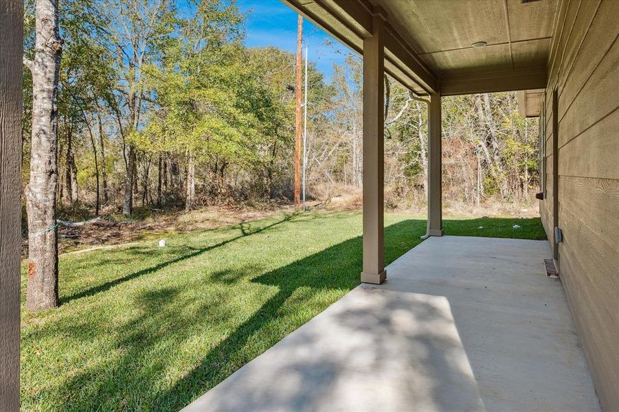 Exterior details and patio area of a home in , Trinidad (Image 4).