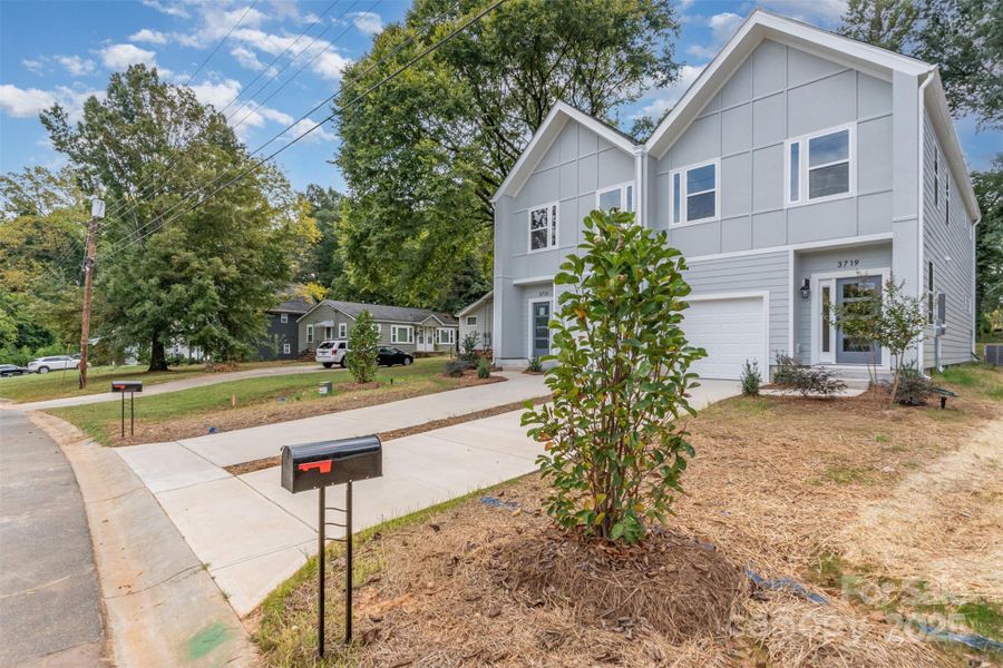 Image 29 of a home in .