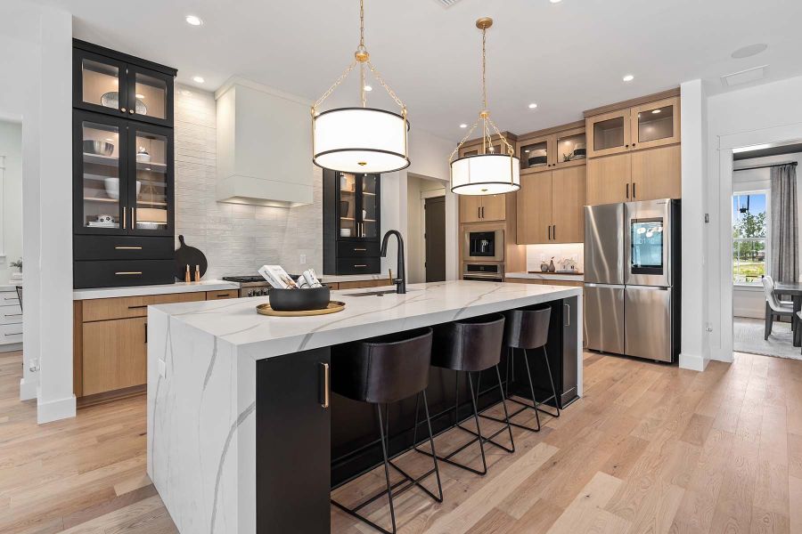 Representative furnished interior of a home built from the Kasie - Hidden Creek by MasterCraft Builder Group in SilverLeaf, St. Augustine (Image 28).