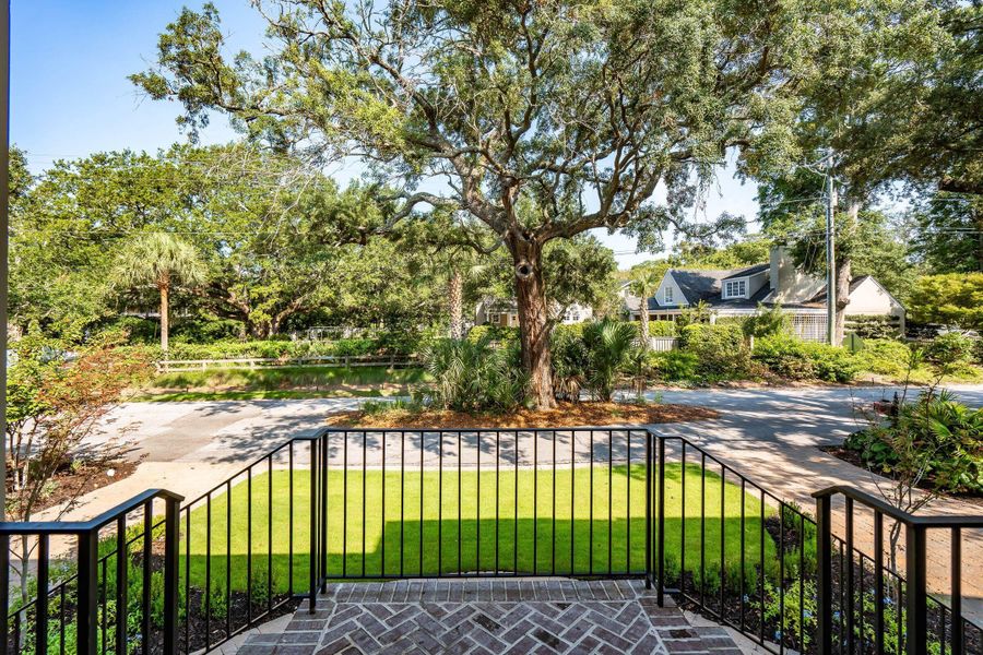 Image 90 of a home in .