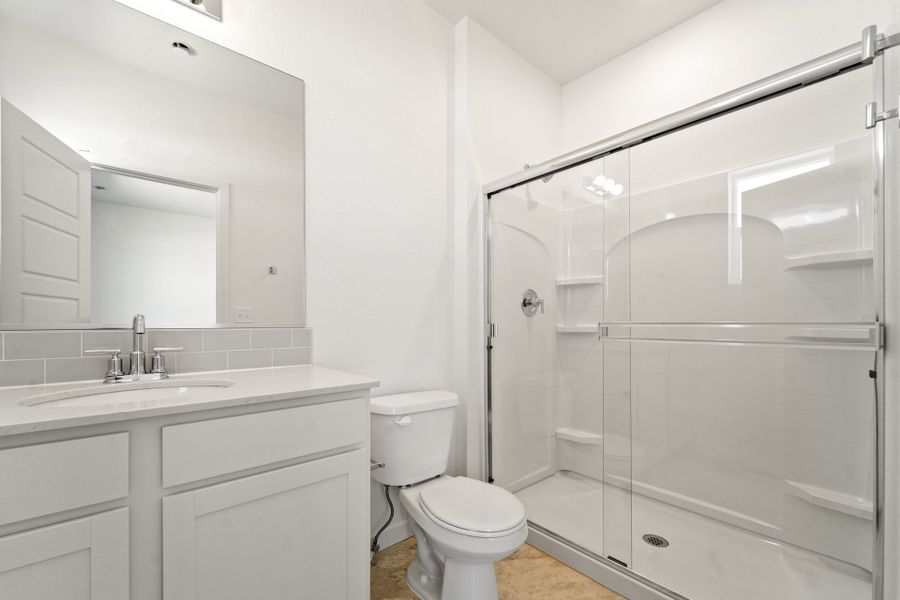 3820 Soapstone St - Owner's Suite Bathroom
