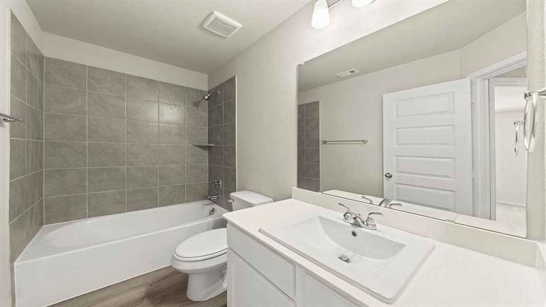 24. 3705 Star Mesa - 2ND Bath