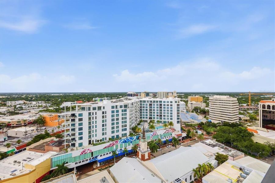 Condo located in Sarasota, FL showcasing its design and architecture (Image 30). Condo located in Sarasota, FL showcasing its design and architecture (Image 30).