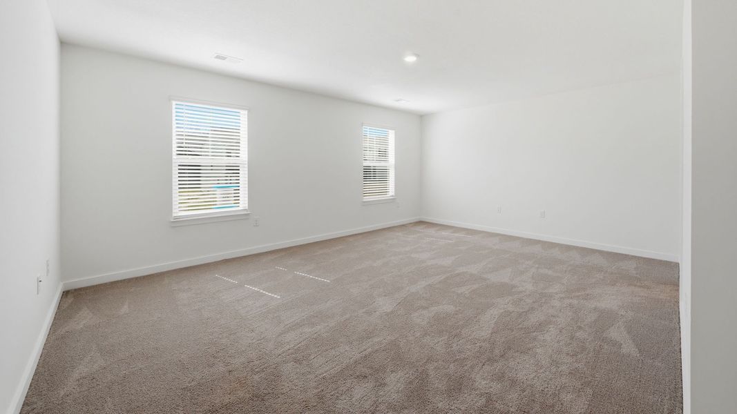 Spacious, unfurnished interior of a new home in Emory Creek, Harriman (Image 23).