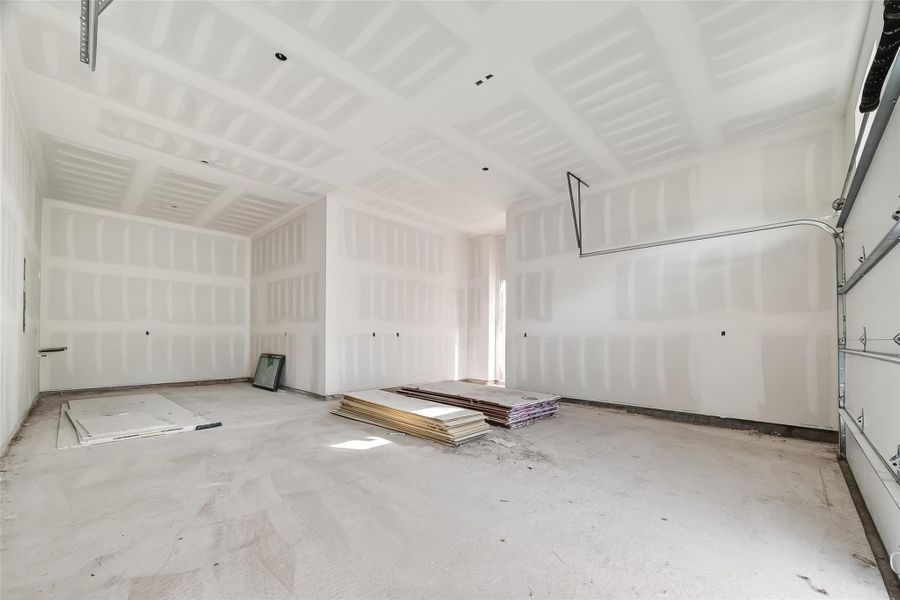 In-progress construction of a new home in , Houston, TX (Image 20).