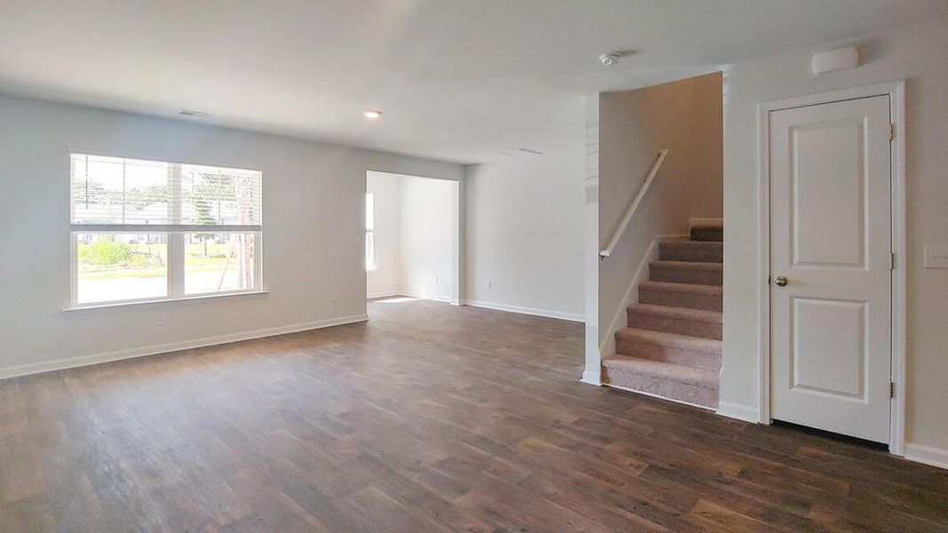 Spacious, unfurnished interior of a new home in Garbon Fields, Summerville (Image 19).