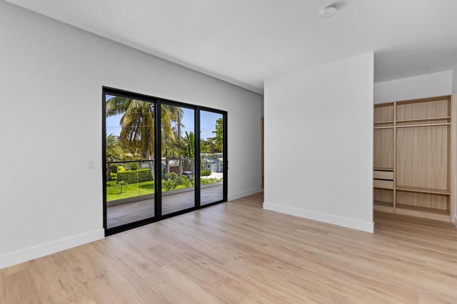 Spacious, unfurnished interior of a new home in , Boca Raton (Image 19). Spacious, unfurnished interior of a new home in , Boca Raton (Image 19).