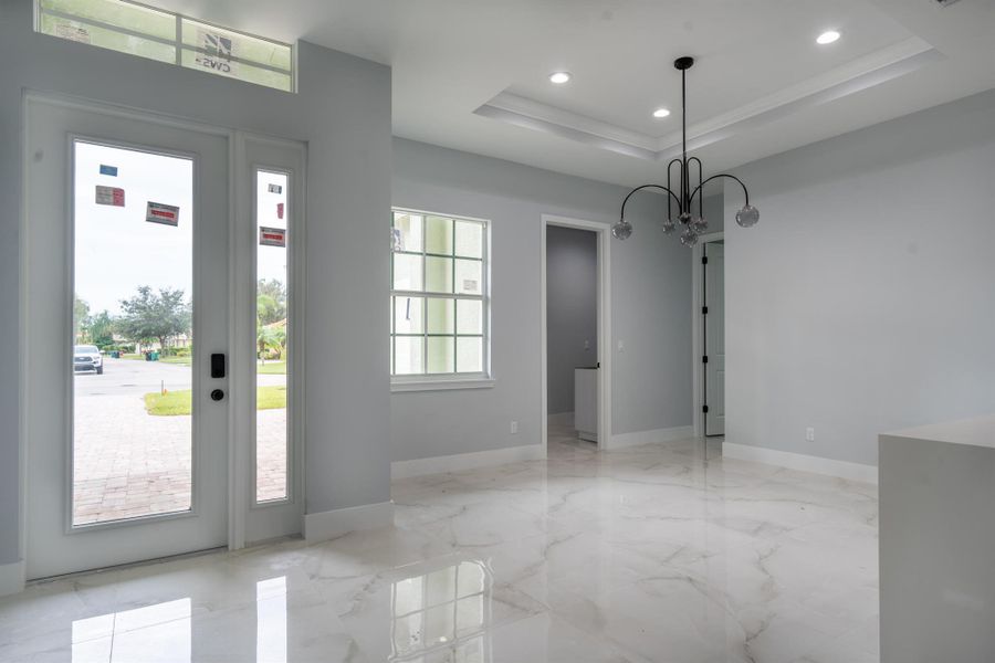 Spacious, unfurnished interior of a new home in , Port St. Lucie (Image 9).