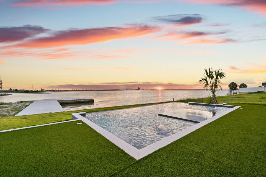 Community amenities in , Galveston (Image 41).