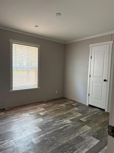 Spacious, unfurnished interior of a new home in , Pelican Bay (Image 8).
