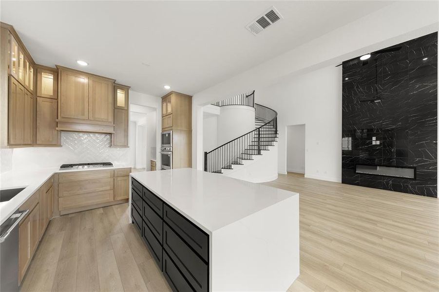 11. 981 Georgetown - Kitchen (3)