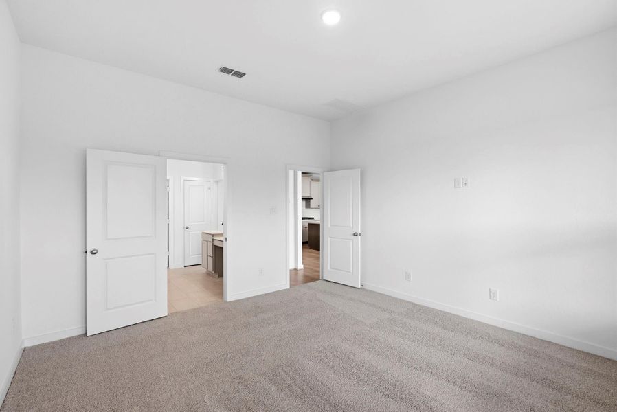 En-suite bath designed for comfort and relaxation