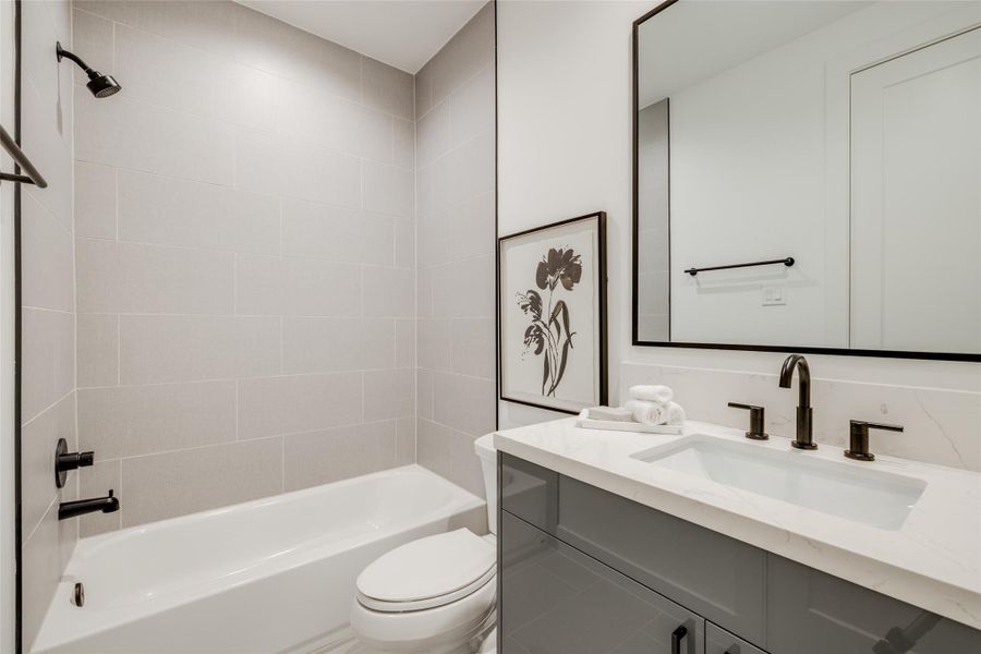 * ASK ABOUT CUSTOMIZATION OPTIONS DURING CONSTRUCTION ONLY* MAZZARINO MODEL HOME* PHOTOS MAY SHOW A SIMILAR FLOOR PLAN AND/OR UPGRADED/ALTERNATIVE FINISHES* Please use these photos as a guide* THIS IS AN ACTIVE CONSTRUCTION SITE, BUYERS MUST REQUEST APPOINTMENT TO BE ON PREMISES AT ALL TIMES.