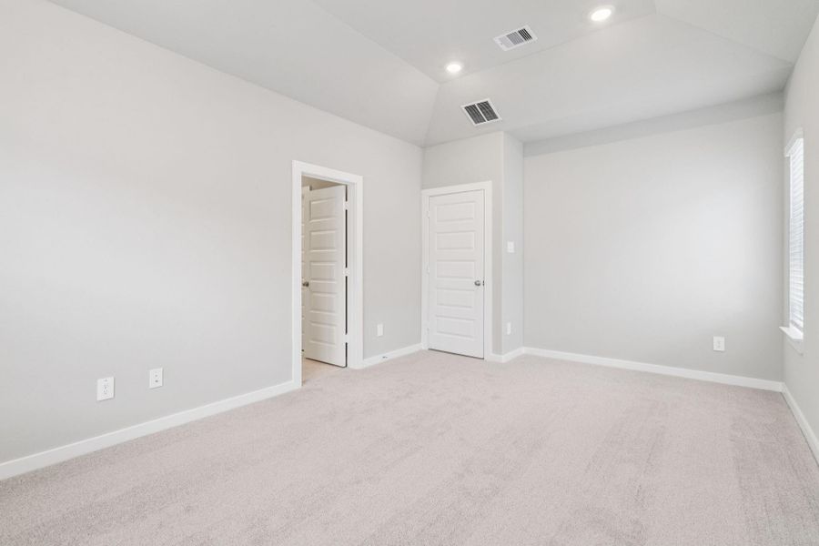 Photo is not of the actual home, but is an inspirational photo of builder’s model home and may depict options, furnishings, and/or decorator features that are not included Photo is not of the actual home, but is an inspirational photo of builder’s model home and may depict options, furnishings, and/or decorator features that are not included