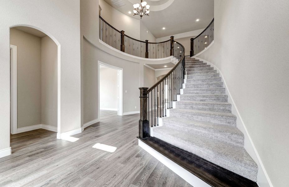 Spacious, unfurnished interior of a new home in Bridgeland 60′, Cypress (Image 35).