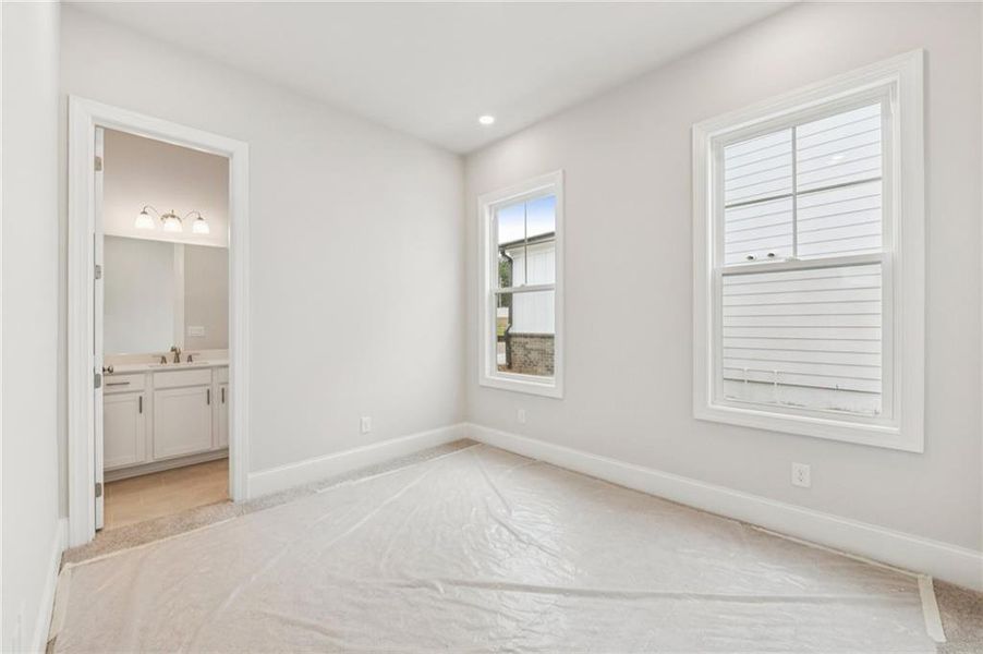 Spacious, unfurnished interior of a new home in Aberdeen, Hoschton (Image 44). Spacious, unfurnished interior of a new home in Aberdeen, Hoschton (Image 44).