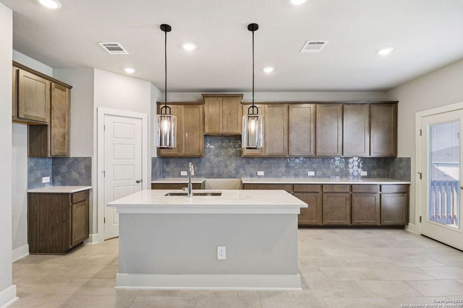 Furnished interior view inside a new home in Thomas Pond, San Antonio (Image 11). Furnished interior view inside a new home in Thomas Pond, San Antonio (Image 11).