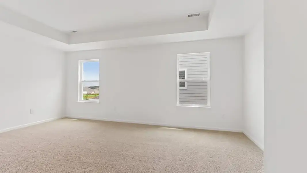 Spacious, unfurnished interior of a new home in Collins Ridge, Hillsborough (Image 36).
