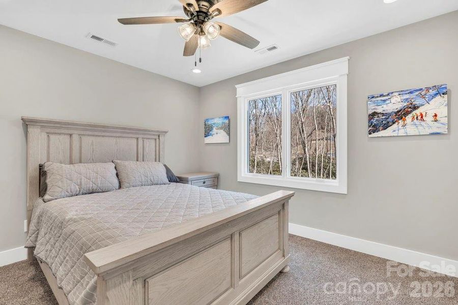 Upper level bedroom 1 Upper level bedroom 1