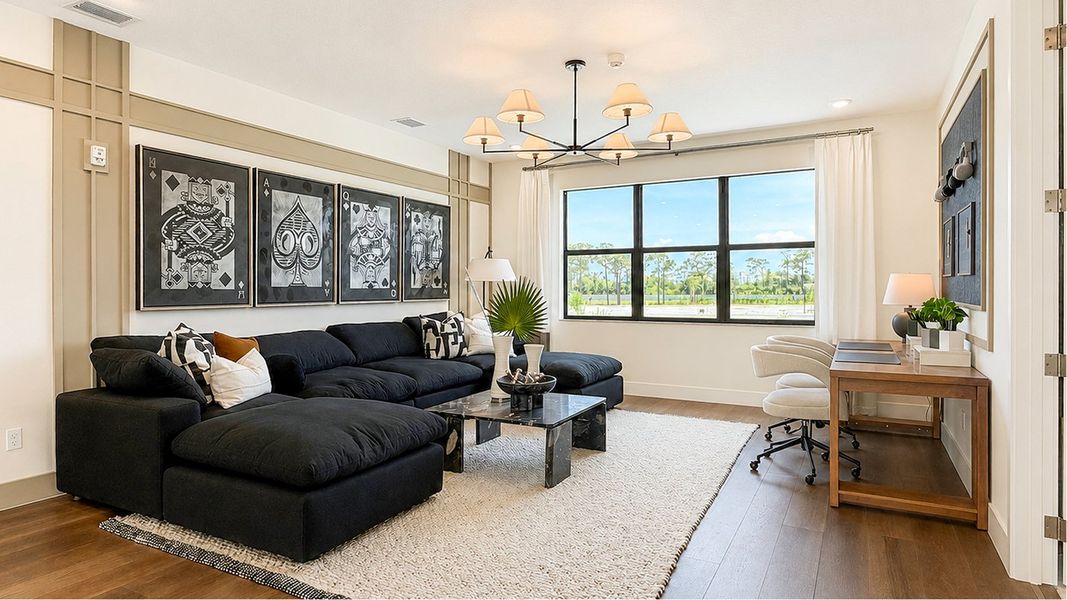 4662 Versailles Loft 1of2 F2 Base1