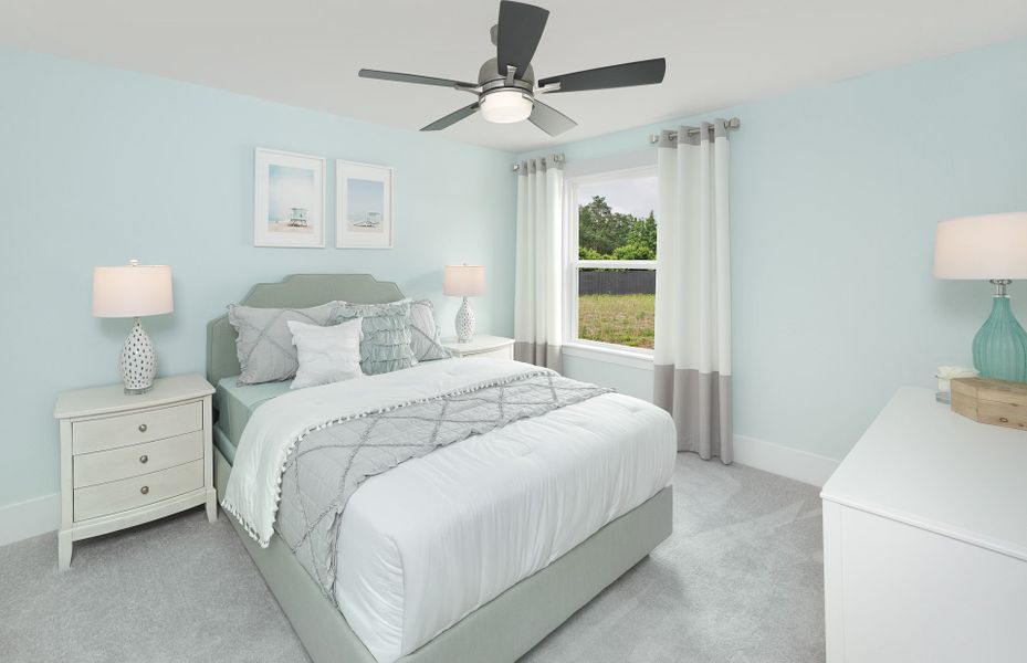 Large guest bedrooms
to accommodate guests. Large guest bedrooms
to accommodate guests.