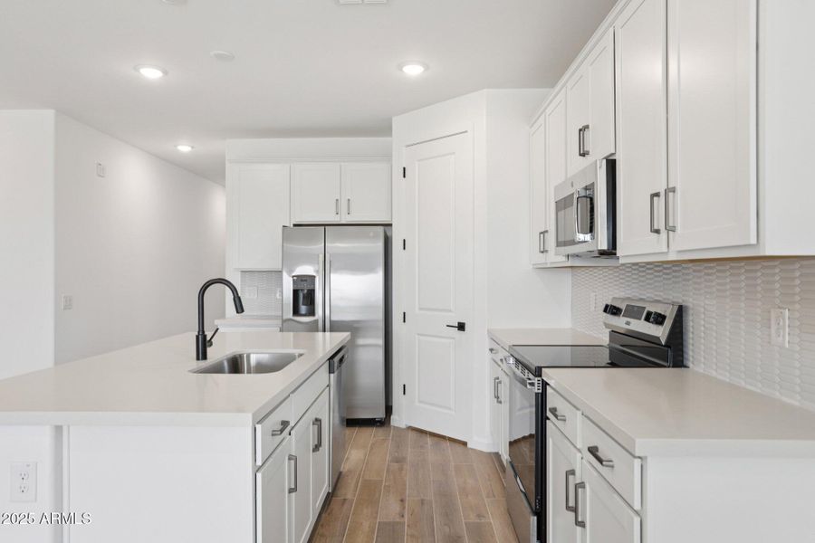 10-web-or-mls-La Senda Dr W-S0307-010