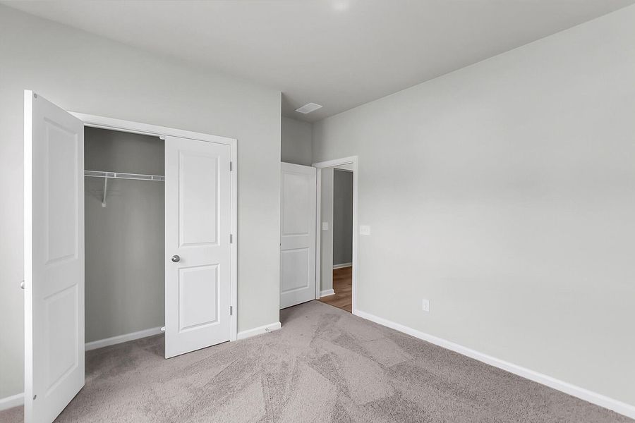 Spacious, unfurnished interior of a new home in Fairway Woods at Wyboo, Manning (Image 33).