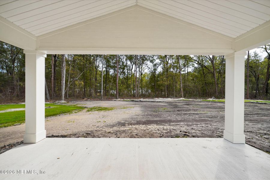 Exterior details and patio area of a home in , Middleburg (Image 23).