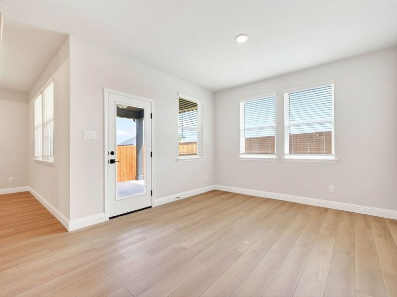 Spacious, unfurnished interior of a new home in Parks at Foster Crossing, Anna (Image 20).