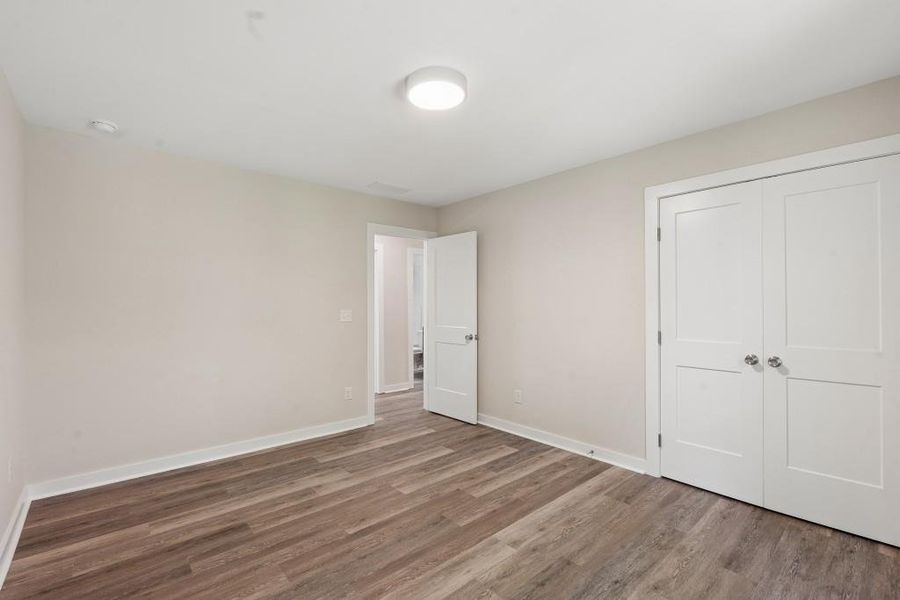 Spacious, unfurnished interior of a new home in , Gainesville (Image 29).