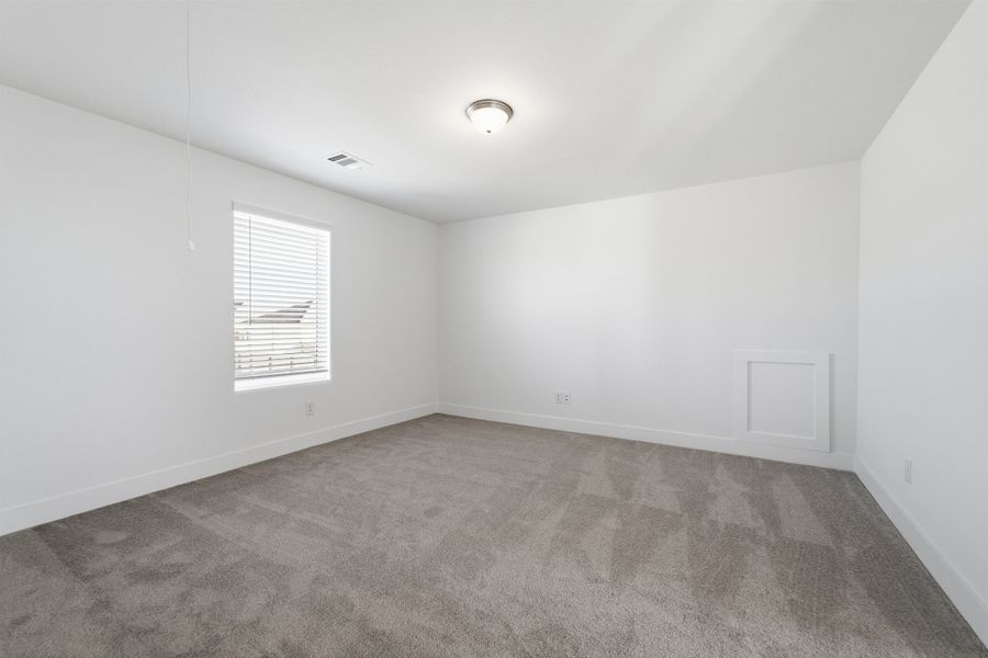 Representative unfurnished interior of a home built from the Alder by CastleRock Communities in Notting Hill, Converse (Image 30).