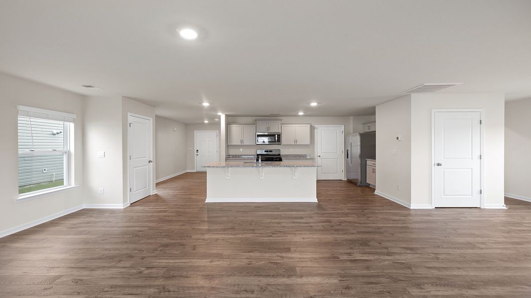 Spacious, unfurnished interior of a new home in Harrier Point, Woodruff (Image 17).