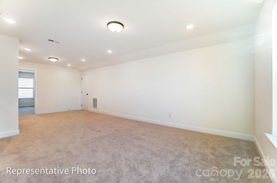Spacious, unfurnished interior of a new home in The Meadows at Laurelbrook, Sherrills Ford (Image 23).
