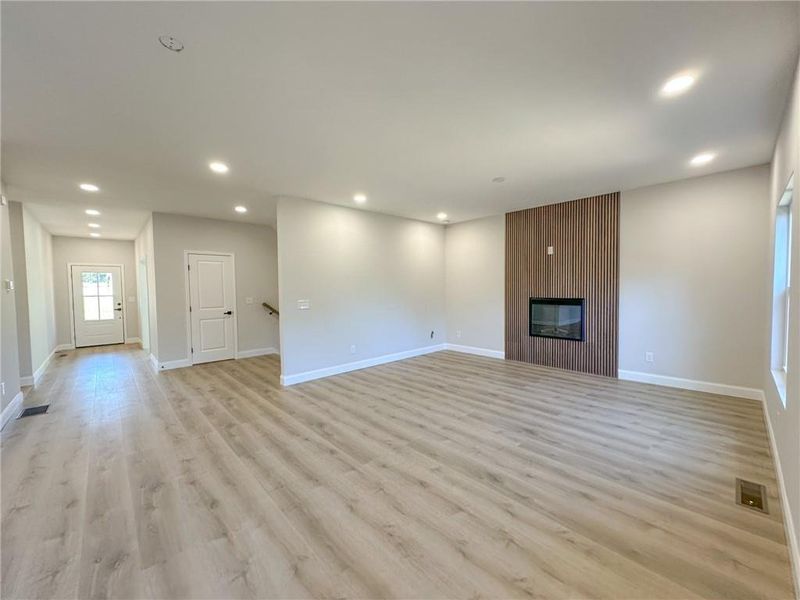 Spacious, unfurnished interior of a new home in , Flowery Branch (Image 14).