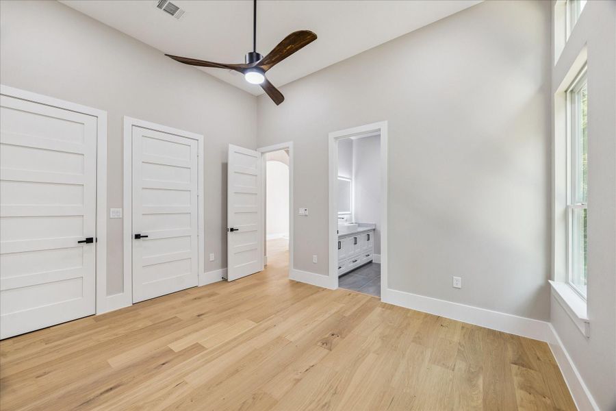 Spacious, unfurnished interior of a new home in , Montgomery (Image 17).