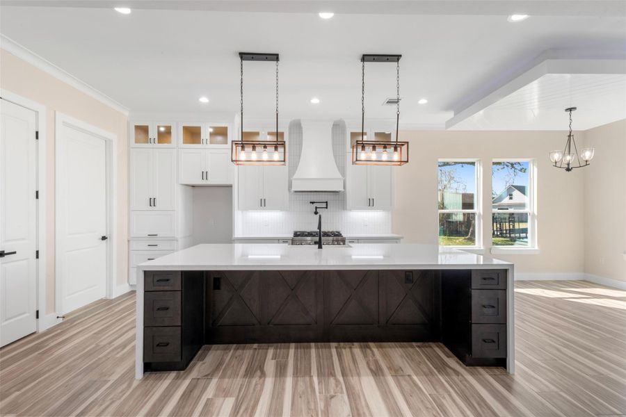 Furnished interior view inside a new home in , Baytown (Image 5).