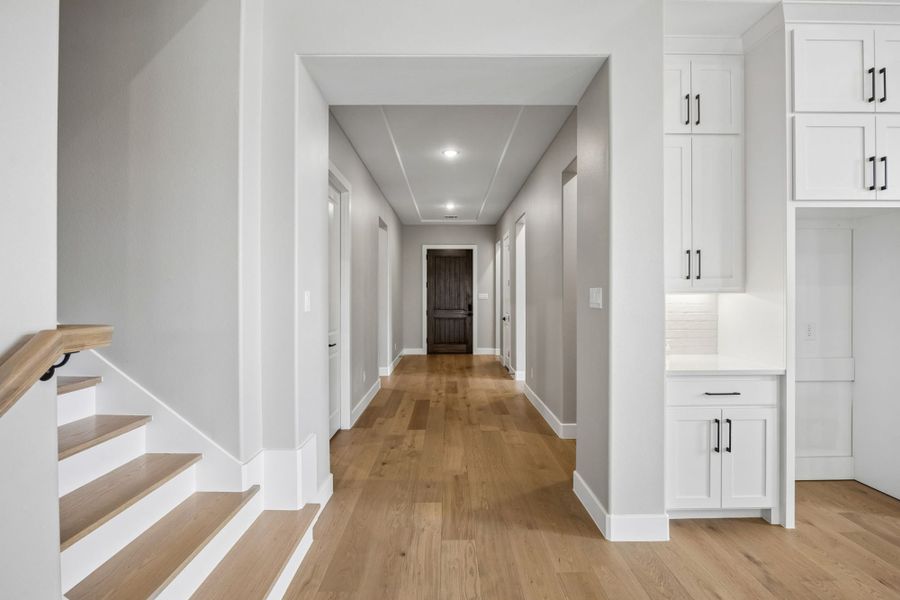 Spacious, unfurnished interior of a new home in Mustang Lakes, Celina (Image 20).
