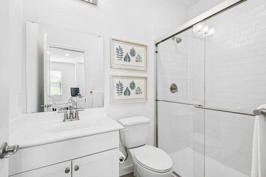 Extra Suite bath (*Photo not of actual home and used for illustration purposes only.)
