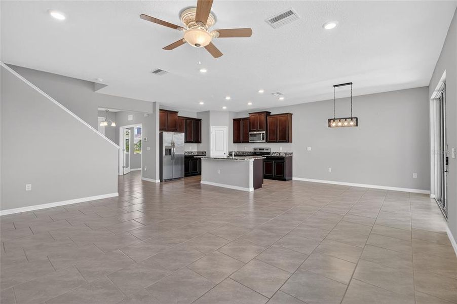 Spacious, unfurnished interior of a new home in Epperson, Wesley Chapel (Image 20). Spacious, unfurnished interior of a new home in Epperson, Wesley Chapel (Image 20).