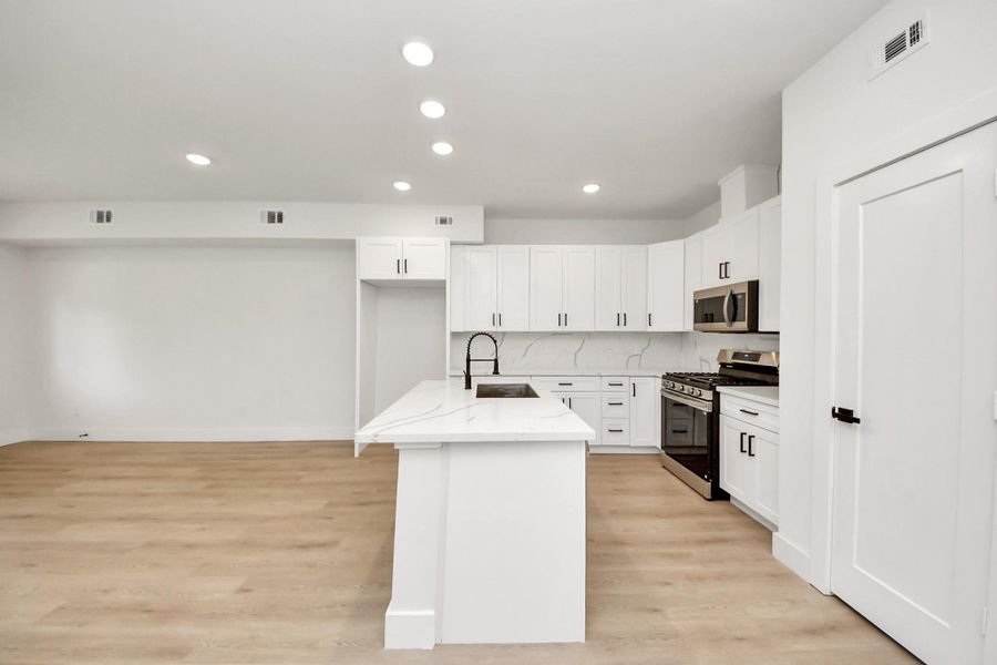 Furnished interior view inside a new home in , Alvin (Image 5). Furnished interior view inside a new home in , Alvin (Image 5).