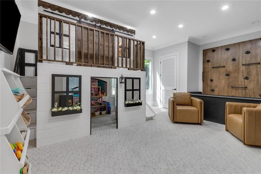 Furnished interior view inside a new home in , Roswell (Image 16).